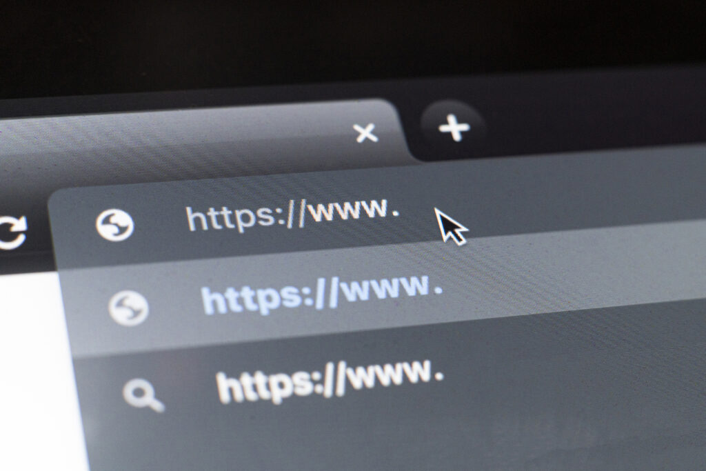 Barre d'adresse URL montrant le début d'une adresse HTTPS